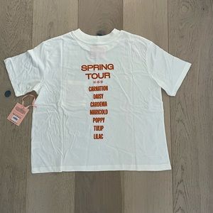 Spring Tour flowers Size medium by ban.do